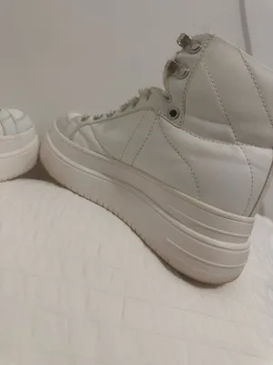 White Platform High Top Sneakers Women's Size 5 / US 5 (EU 35) Chunky Goth Punk Boots thumbnail 3
