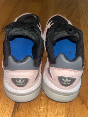 adidas 2018 Womens Falcons Black & Pink Runner Sneakers size 10 thumbnail 5