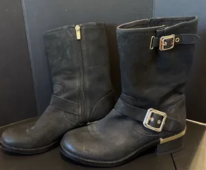 Vince Camuto Womens 8.5 Windy Moto Boots Black Leather Gold Buckle Mid Calf thumbnail 1