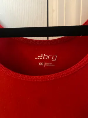 red crop top thumbnail 3