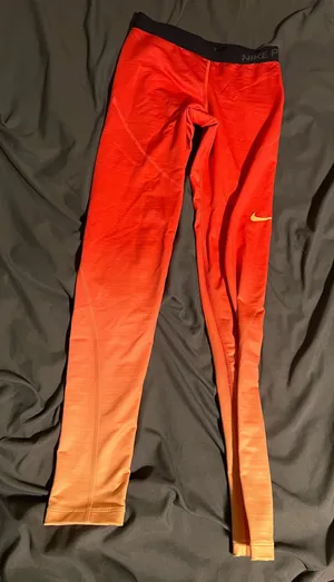Nike Pro Leggings thumbnail 1