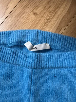 ALO Yoga Cashmere Ribbed Noble Short in Azure Blue thumbnail 3