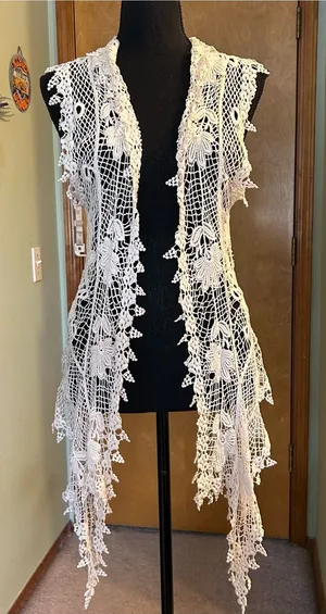 Sun & Shadow ivory crochet floral duster vest pointed hem size S festival boho thumbnail 1