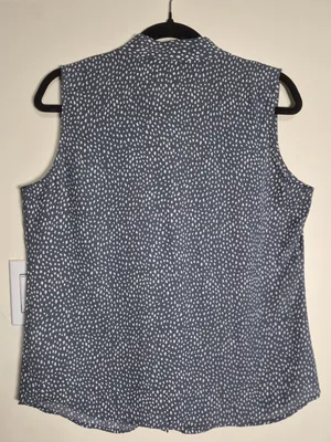 Nordstrom Rack Sleeveless Gray and White Printed V-Neck Camisole thumbnail 2