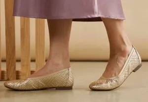 Vionic Anita Leather Lynx Woven Geo Round Toe Ballet Flat‎ Slip On Gold 6.5 thumbnail 1