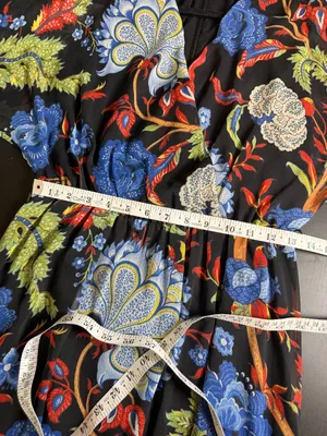 ALICE + OLIVIA Black Floral Wrap Front Chiffon Overlay Dress Size Medium thumbnail 10