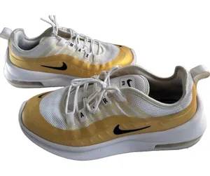 Nike Air Max Axis AA2168-103 Women’s 8.5 White Black Gold Sneakers thumbnail 1