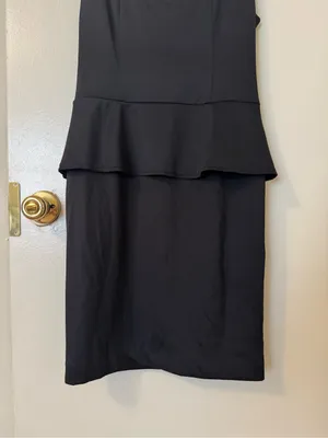 Beige by ECI Black Sleeveless Peplum Cocktail Dress Square Neck NWT Size 8 thumbnail 3