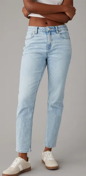 American Eagle Strigid Mom Jean thumbnail 1