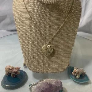 Silver Tone Filigree Hollow Heart Locket Necklace thumbnail 3
