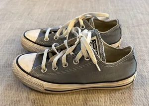 Converse Chuck Taylor All Star Blue Canvas Low Top Sneakers Women’s 6 thumbnail 1