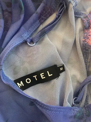 Motel Rocks Top thumbnail 5