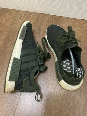adidas NMD R1 Sneakers Shoes Mens Size 8.5 thumbnail 5