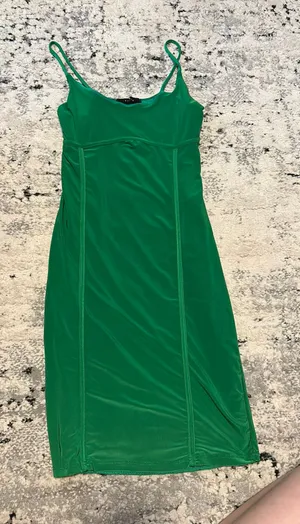 Saints + Secrets Green dress thumbnail 1