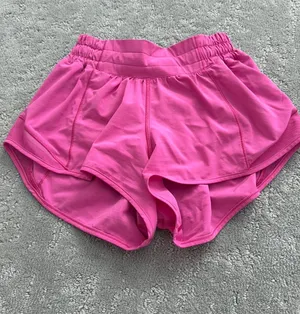 Lululemon Shorts thumbnail 1