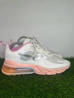 Nike Air Max 270 React White Pink Women’s Size 8 Running Sneakers CZ8131-100 thumbnail 3