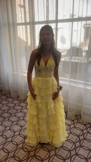 Sherri Hill Yellow Prom Dress thumbnail 3