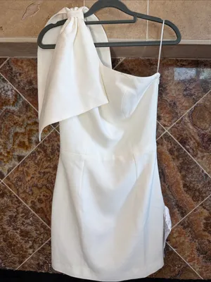 Dress the Population NWOT White One Shoulder Bow Crepe Mini Dress Size S thumbnail 3