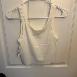 Billabong Graphic Crop Tank Top White NWT thumbnail 2