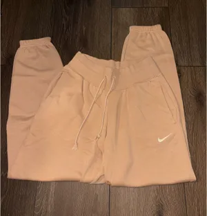 Nike Phoenix Fleece Joggers thumbnail 2