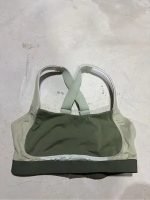 Vitality athletica ascend II Hue sports bra medium green thumbnail 2