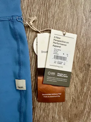 Vuori Daily Legging in Isle Blue - new with tags! thumbnail 3