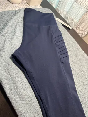 Navy High-Waist Leggings with Side Rib Detail pockets Sz L by VoGo NWT thumbnail 2