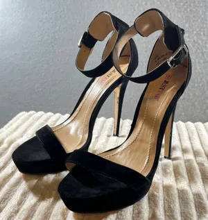 830 | NIB Black Platform Ankle‎ Strap Stiletto Heels Womens 9 thumbnail 1
