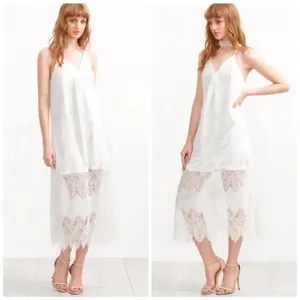 ✨HP✨White Lace Overlay Slit Side Cami Dress✨ thumbnail 4