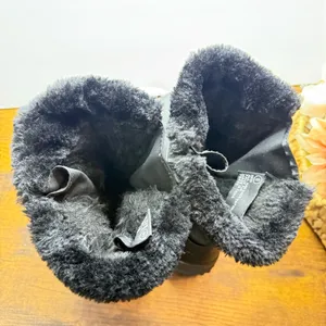 Women's Black TOTES Winter Boots Size 6 thumbnail 6