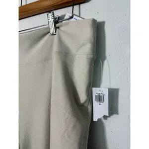 NEW Old Navy Womens Pull On Flare High Rise Cloud Quick Dry Leggings Beige XL thumbnail 7