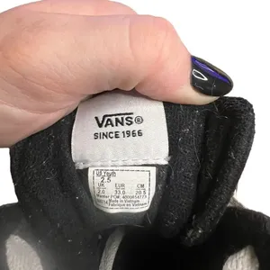 Vans SK8-Hi Black & White High Top Suede‎ Sneakers Men’s 6.0 / Women’s 7.5 thumbnail 9