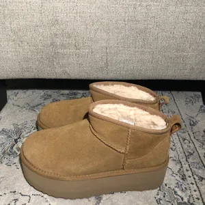 UGG Ultra Mini Platform Boots Chestnut thumbnail 5