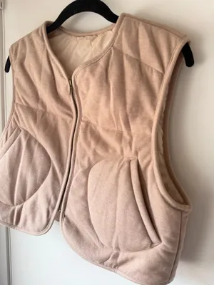 Unbranded Women's Quilted Sleeveless Zip-Up Vest in Beige thumbnail 2