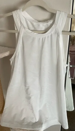 Quick dry workout tank top White thumbnail 1