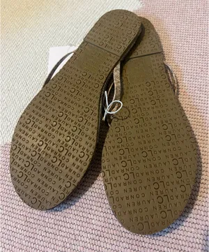 LC Lauren Conrad Snakeskin Animal Print Sandals Flip Flops thumbnail 5