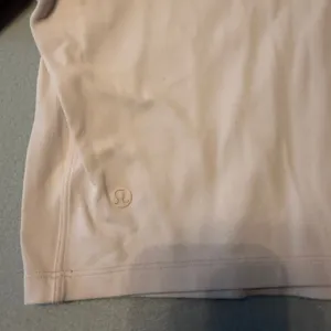 Lululemon Cut Out Front Align Short Sleeve Crop Top Pink Women Size 6 thumbnail 5