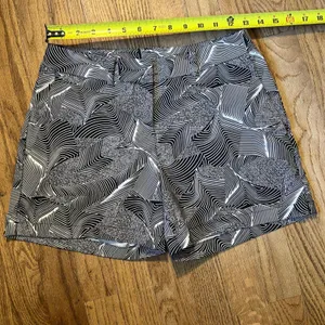 Nike Golf Dri-FIT Shorts Black White Optical Wave‎ Print Womens 2 thumbnail 4