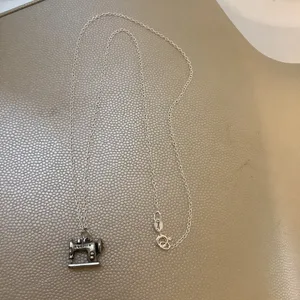 Vintage “Burdick”sewing machine Sterling 925 Chain Necklace thumbnail 6