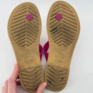 Crocs Tulum Toe Post Sandal Flip Flop Fuchsia Pink Tan Women 10 Buckle Straps thumbnail 7