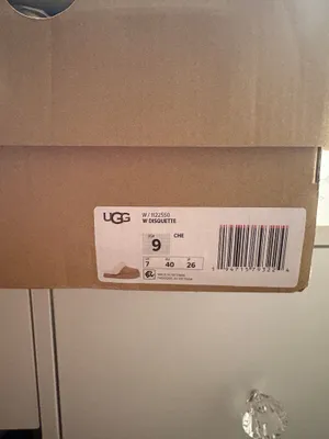 UGG Women’s thumbnail 2