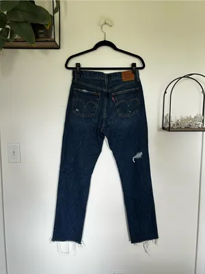 Levi’s 501 Premium Denim Distressed High Rise‎ Straight Leg Blue Jeans Size 28 thumbnail 2