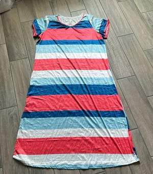 Short sleeve stripe dress with side slit thumbnail 1