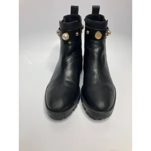 Karl Lagerfeld Pola Chelsea Boots Womens 8M Black Good Pearl Studded Lug Sole thumbnail 2