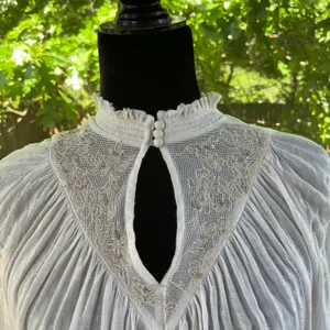 Anthropologie Feather Bone Edda Embroidered Dolman Blouse Size S thumbnail 7