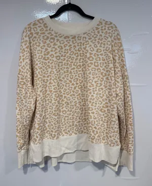 Beige Leopard Print Time and Tru‎ Pullover Sweatshirt Brown Size XL thumbnail 1
