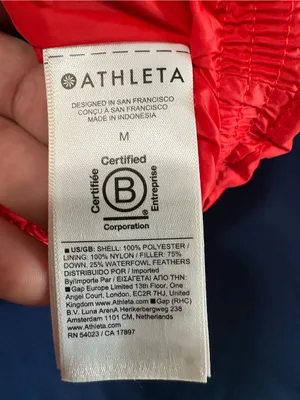 Athleta Summit Cropped Down Puffer Jacket Cardinal Red Medium  Outdoors thumbnail 4