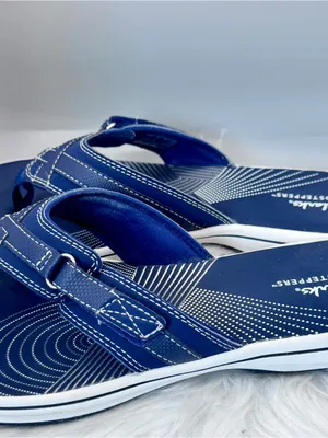 Clarks Navy Adjustable thong sandals flat cloudsteppers comfortable size 10 thumbnail 6