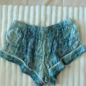 Victoria's Secret Teal Snake Print Sleep Shorts thumbnail 5
