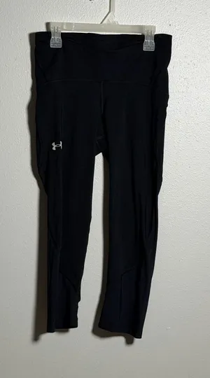 Under Armour‎ Women Yoga Capri Black Compression Athletic Leggings size M thumbnail 1